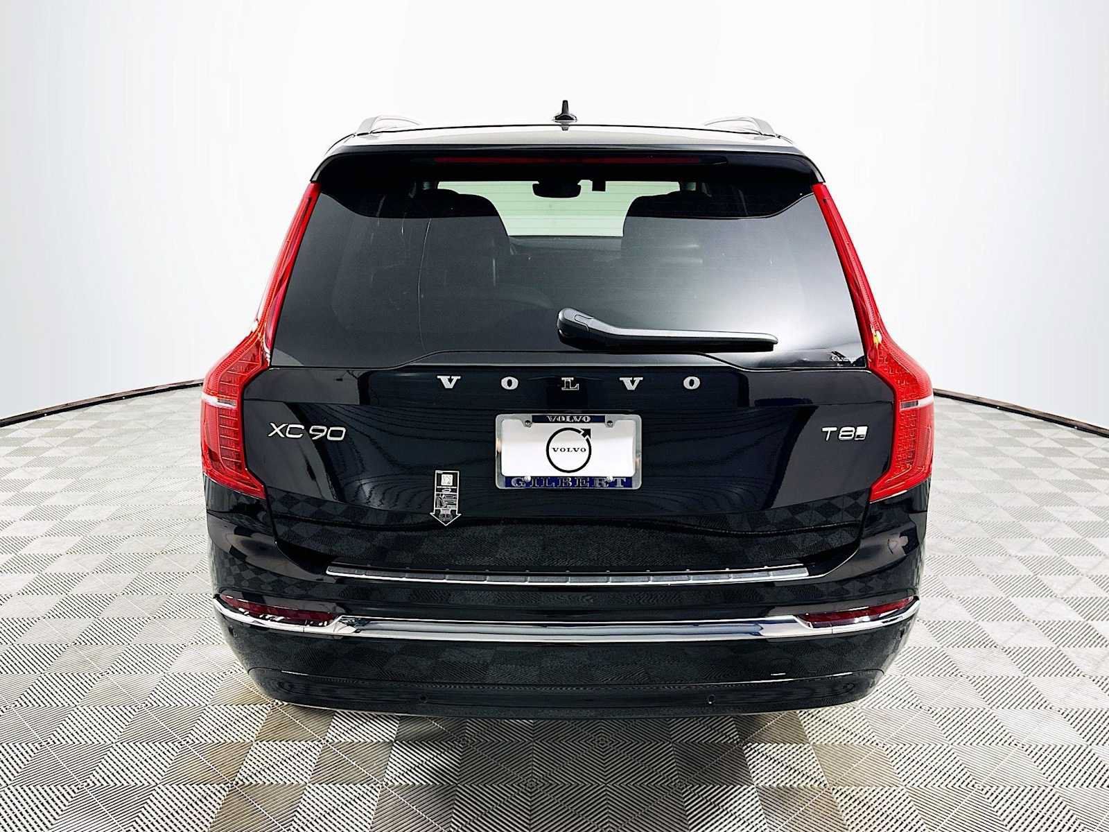 Certified 2025 Volvo XC90 T8 Plus w/ Protection Package Premier AWD/4WD image 5