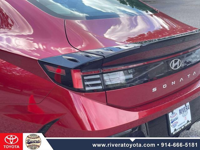 Used 2024 Hyundai Sonata SEL w/ Convenience Package FWD image 12