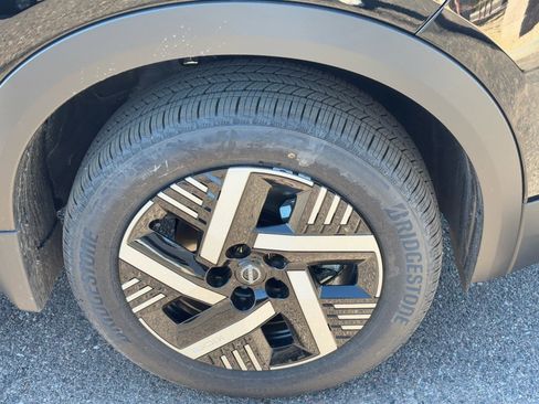 New 2026 Nissan Kicks SV image 10