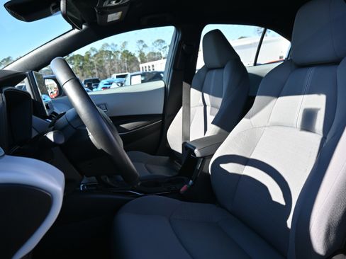 Used 2024 Toyota Corolla SE image 14