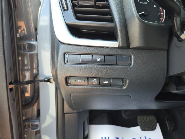 Used 2025 Nissan Rogue SV w/ Rock Creek Premium Package AWD/4WD image 23