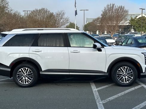 New 2026 Hyundai Palisade SEL image 3