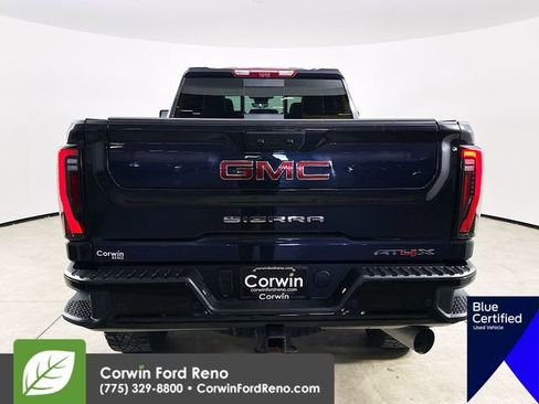 Used 2025 GMC Sierra 2500 AT4X image 9