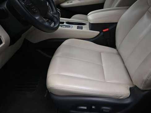 Used 2022 Nissan Murano SV image 13