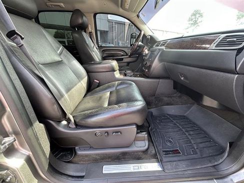 Used 2014 GMC Sierra 2500 Denali w/ Suspension Package, Off-Road image 21