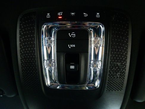 Certified 2023 Mercedes-Benz CLA 250 4MATIC image 17