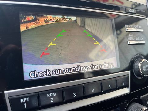 Used 2018 Nissan Altima 2.5 SV image 12