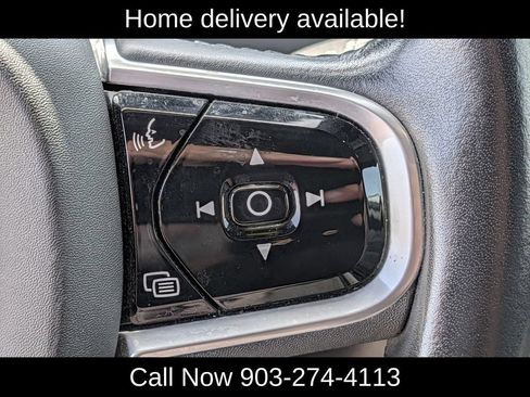 Used 2018 Volvo XC90 T6 Momentum w/ Momentum Plus Package AWD/4WD image 20