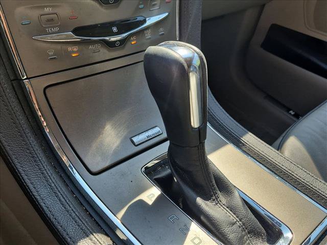 Used 2015 Lincoln MKX FWD w/ Equipment Group 102A image 10