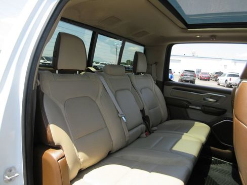 Used 2019 RAM 1500 Laramie AWD/4WD image 27
