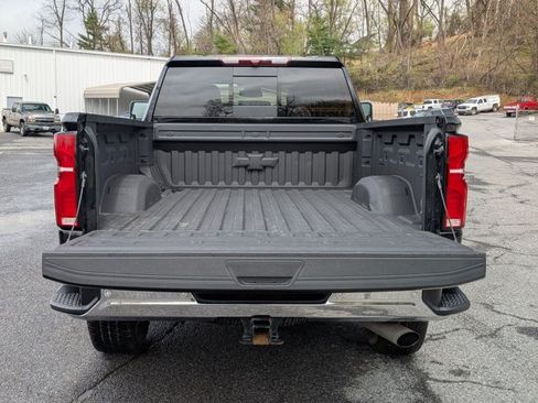 Used 2024 Chevrolet Silverado 2500 LTZ w/ LTZ Plus Package AWD/4WD image 6