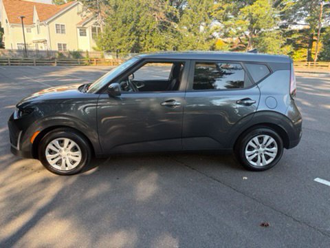 Used 2024 Kia Soul LX FWD image 4