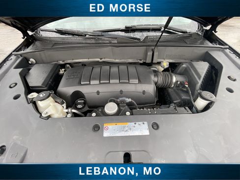 Used 2017 Chevrolet Traverse LT w/ Style and Technology Package FWD image 26