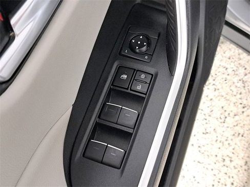 Used 2024 Toyota RAV4 XLE Premium image 23