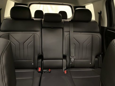 Used 2025 Hyundai Santa Fe XRT image 18