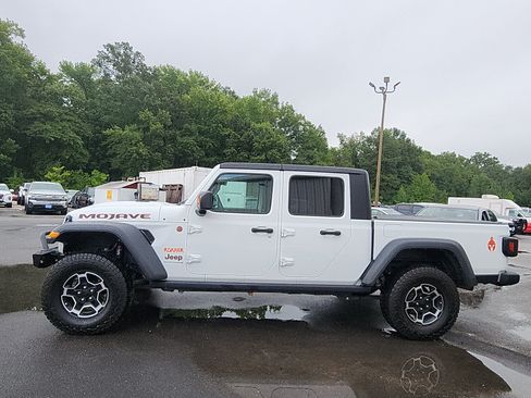 Used 2023 Jeep Gladiator Mojave w/ Cold Weather Group AWD/4WD image 2