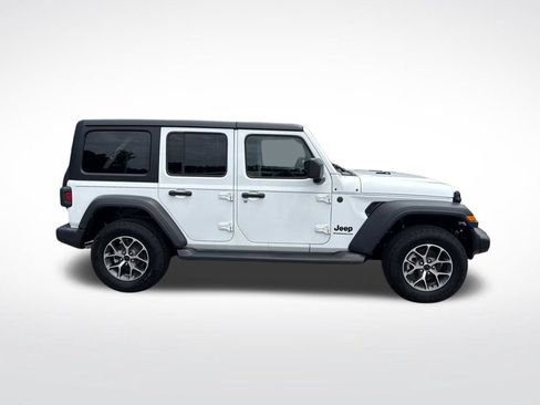 Used 2024 Jeep Wrangler Unlimited Sport AWD/4WD image 4