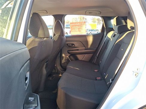 Used 2025 Nissan Kicks S image 10