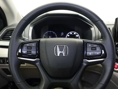 Used 2025 Honda Odyssey EX-L image 17