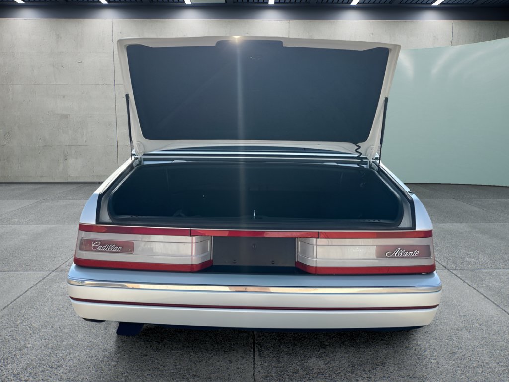 Used 1992 Cadillac Allante FWD image 9