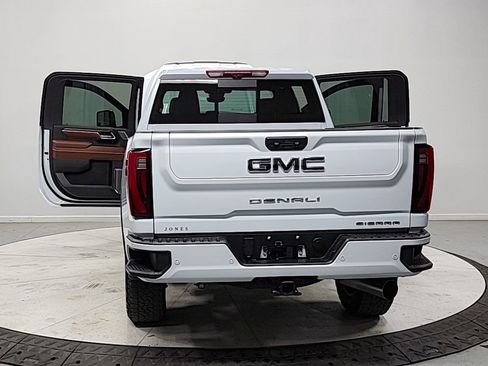 Used 2026 GMC Sierra 2500 Denali Ultimate image 14