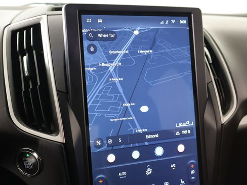 Used 2023 Ford Edge SEL w/ Convenience Package AWD/4WD image 7