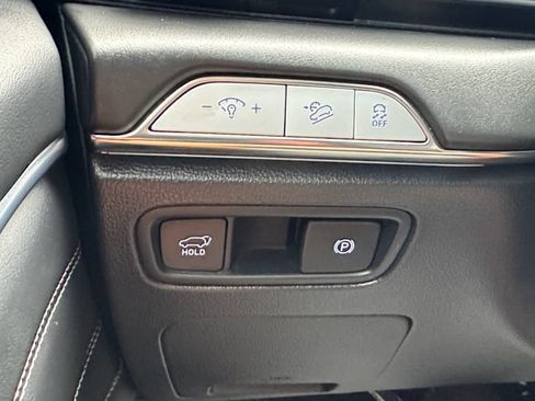 Used 2025 Genesis GV80 2.5T Standard AWD/4WD image 14