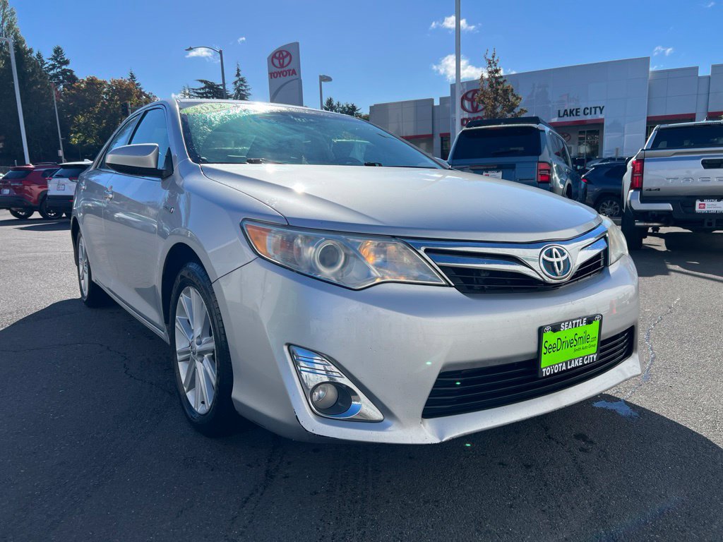 Used 2012 Toyota Camry XLE w/ Leather Pkg FWD image 1