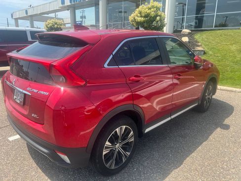 Used 2018 Mitsubishi Eclipse Cross SEL AWD/4WD image 3