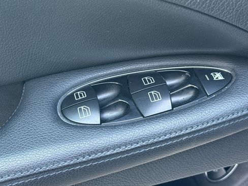 Used 2007 Mercedes-Benz E 350 Sedan image 14