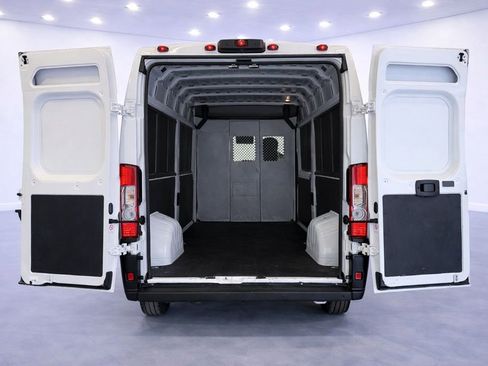 Used 2025 RAM ProMaster 2500 image 10