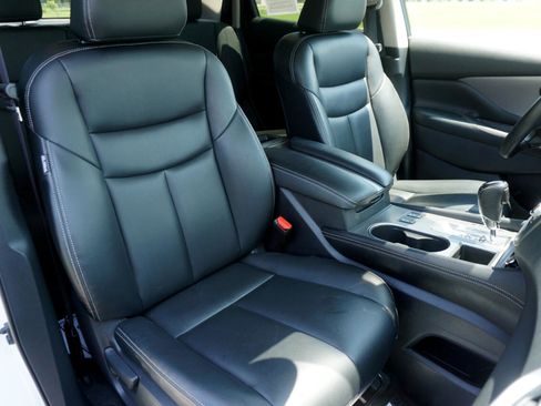 Used 2024 Nissan Murano SV image 27