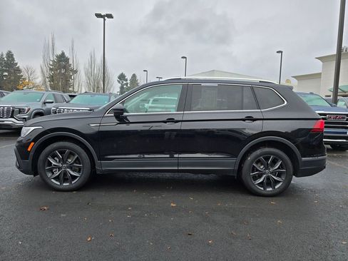 Used 2022 Volkswagen Tiguan SE image 6