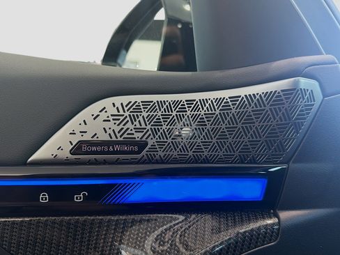 New 2026 BMW M5 Touring image 21