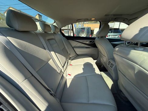 Used 2014 INFINITI Q50 2.0t w/ Moonroof Package image 45