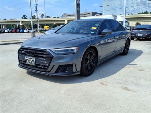 Used 2021 Audi A8 L 3.0T w/ Executive Plus Package image 2