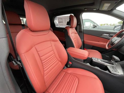 New 2026 Kia Sportage SX AWD/4WD image 32