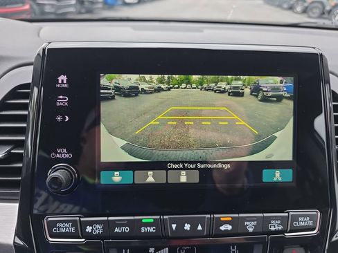 Used 2024 Honda Odyssey EX-L image 18
