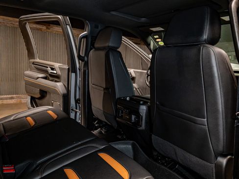 Used 2025 GMC Sierra 2500 AT4 w/ AT4 Premium Plus Package image 29