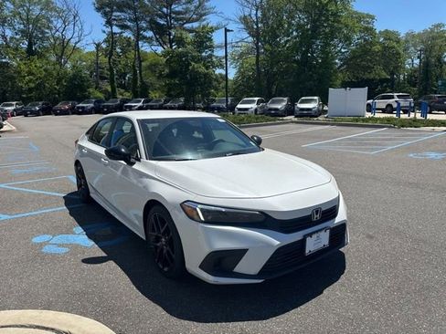 Used 2023 Honda Civic Sport image 10