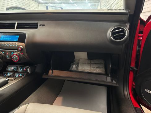 Used 2010 Chevrolet Camaro LT RWD image 25
