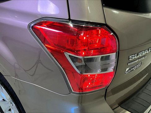 Used 2016 Subaru Forester 2.5i Premium image 23