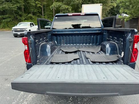 Used 2022 Chevrolet Silverado 1500 LT RWD image 35
