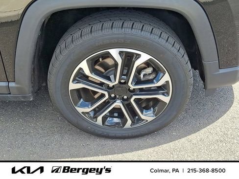 Used 2023 Jeep Compass Limited AWD/4WD image 10