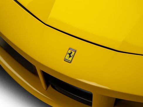 Used 2017 Ferrari 488 Spider RWD image 6