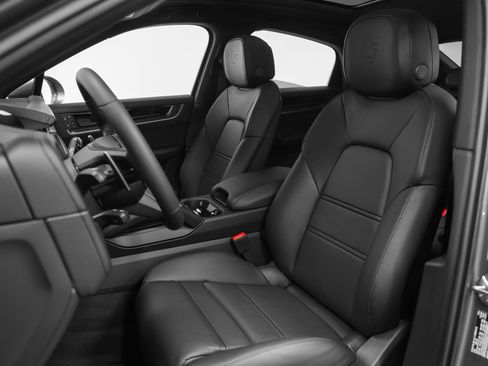 New 2026 Porsche Cayenne E-Hybrid Coupe image 5