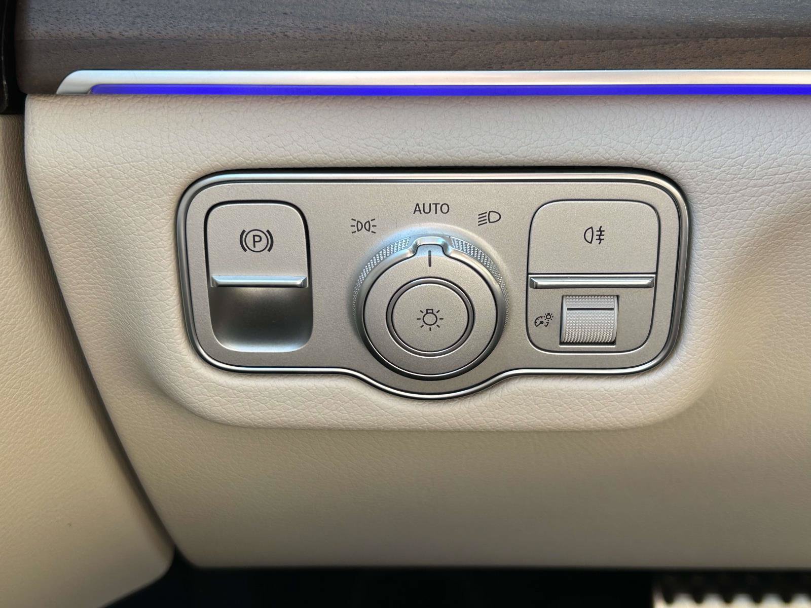 New 2026 Mercedes-Benz GLS 450 4MATIC image 23
