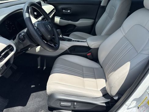 Used 2025 Honda HR-V EX-L image 12