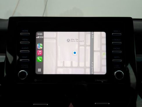 Used 2022 Toyota Camry SE image 10