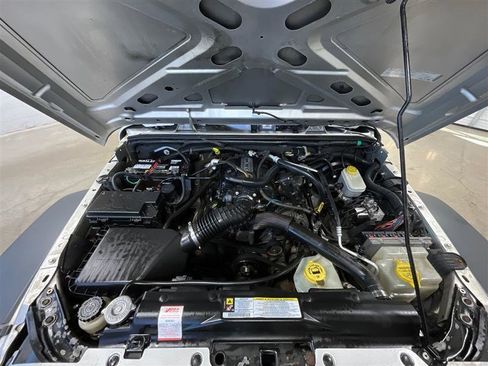 Used 2010 Jeep Wrangler Sport image 22